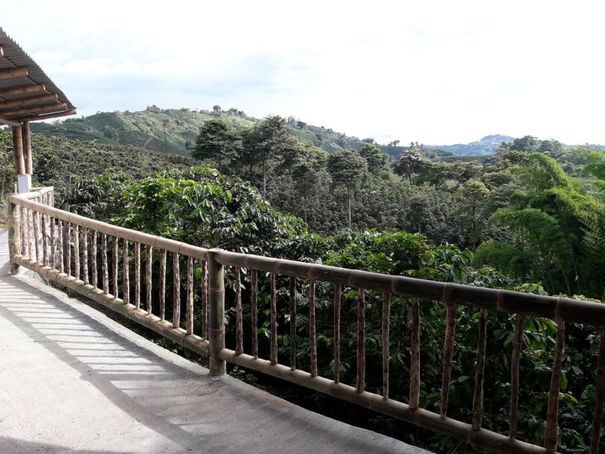 Villa Hacienda Cafetera La Gaviota Chinchiná Esterno foto